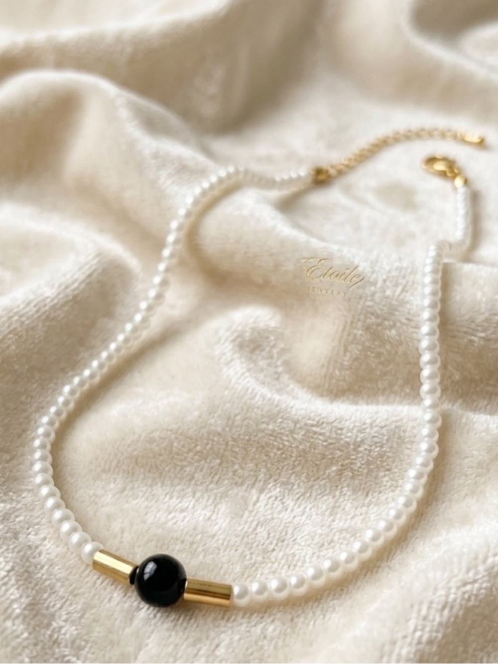 Etoile White Pearl Necklace with Black Accent and Gold Tubes